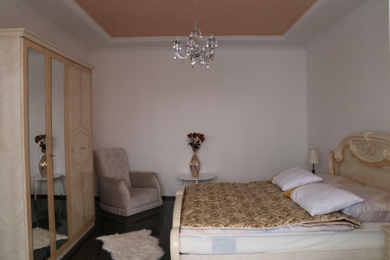 The Lakehouse Villa Neusiedl Am See Wienerstrasse 8 Exterior foto